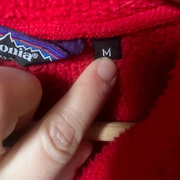 Vintage 80s Made in USA Red Synchilla Patagonia Fleece, size medium - Picture 5 of 11